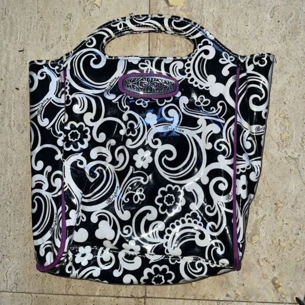 BRIGHTON BLACK & WHITE PRINT WOMEN'S HANDBAG - VINYL COATED‎ W/WATERPROOF LINING